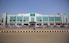 Hotel Le Roi Raipur At Raipur Railway Station  3*